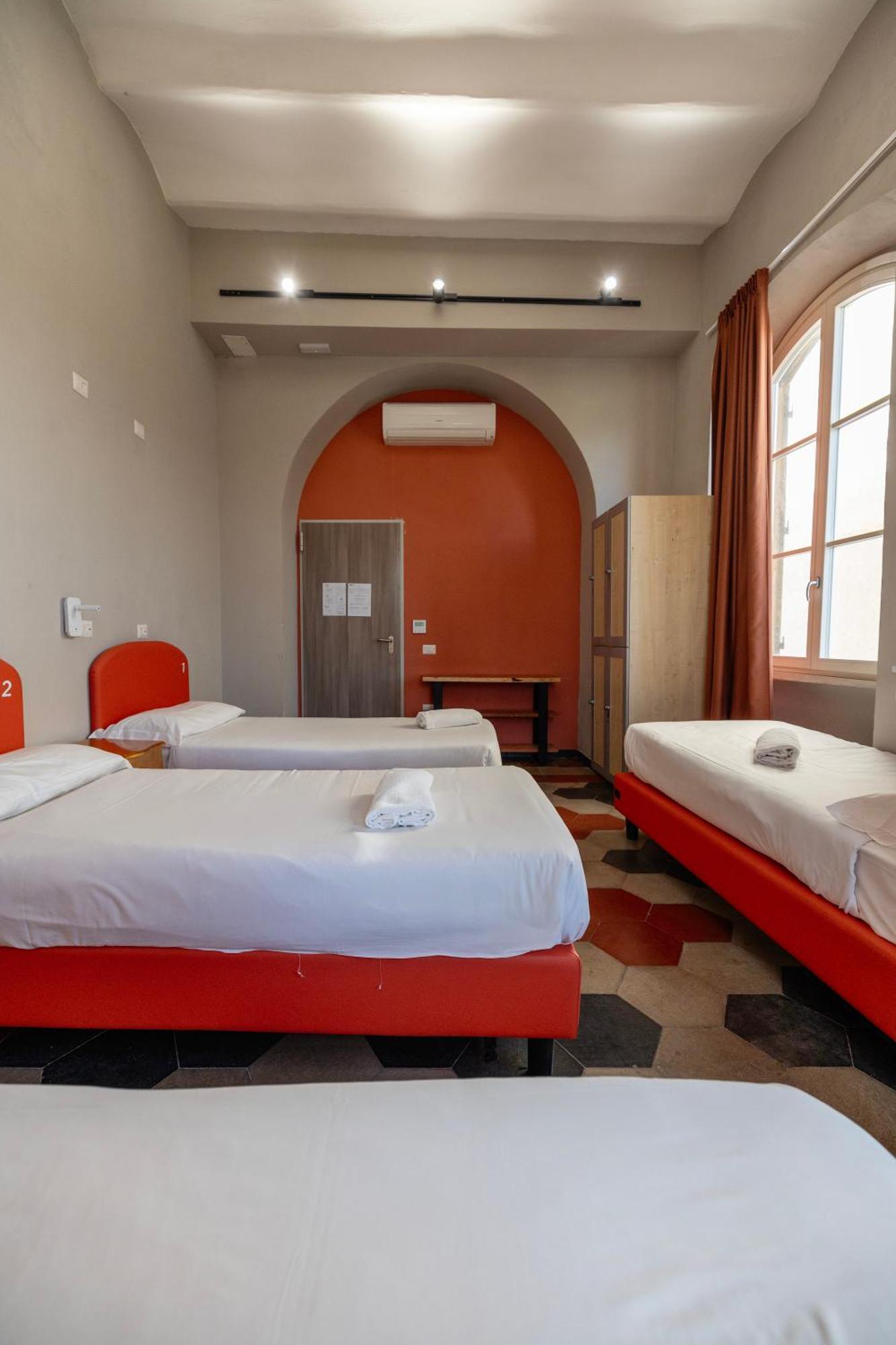 Borgo Ripa Urban Travel Hostel Rome Buitenkant foto