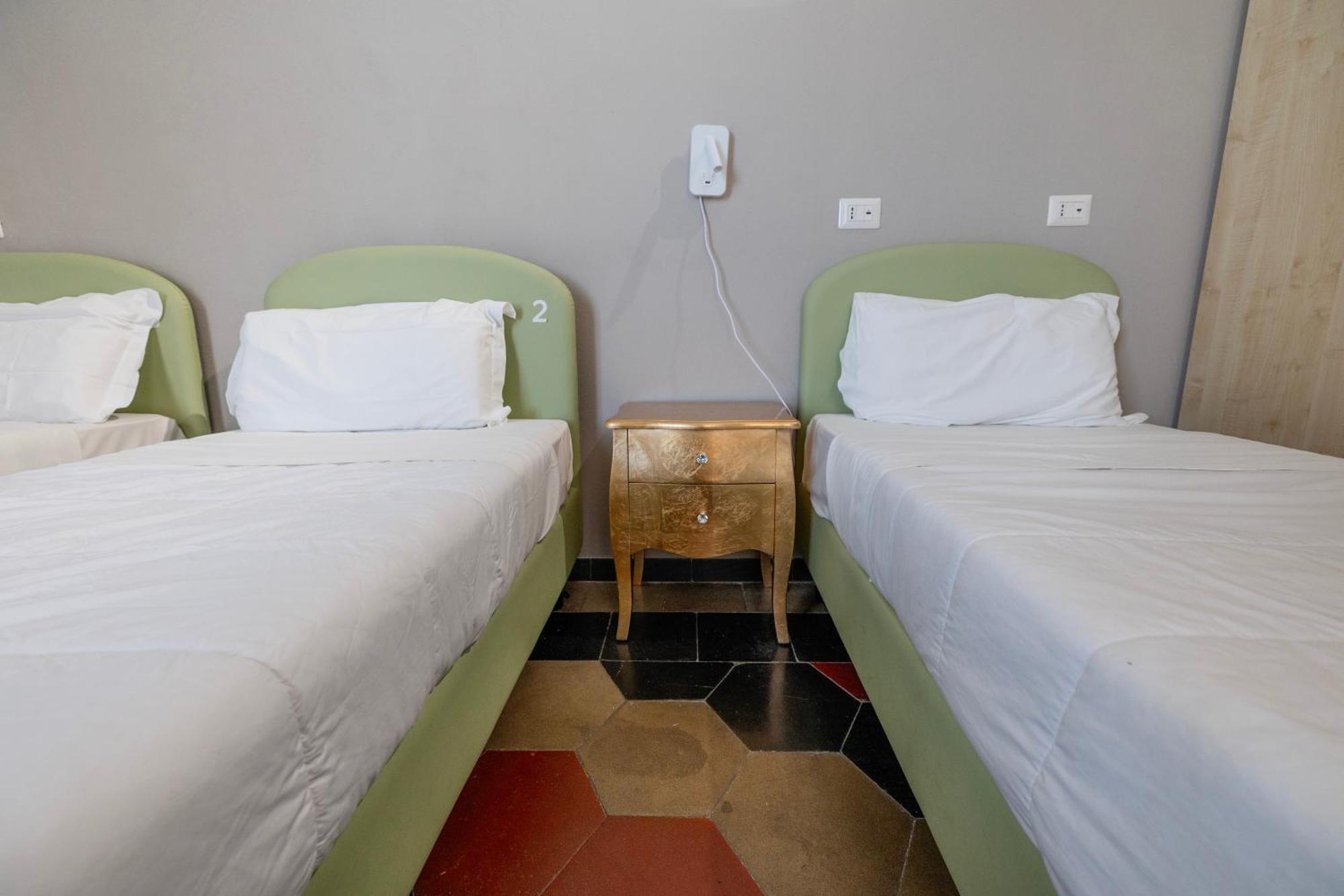 Borgo Ripa Urban Travel Hostel Rome Buitenkant foto